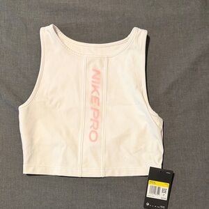 Nike Pro WMNS Pro Crop Top